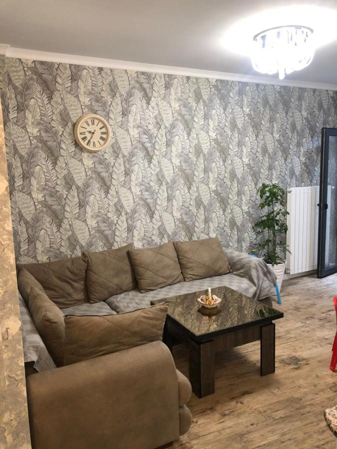 Апартамент У Моря Batumi Exterior photo